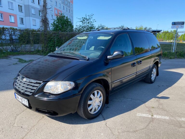 Chrysler Grand Voyager StowNGO 7-vietas