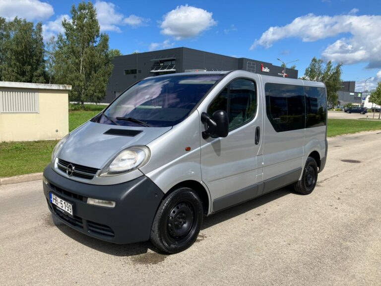 Opel Vivaro 9-vietas