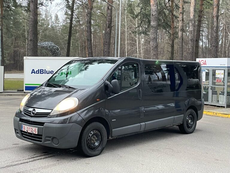 Opel Vivaro 9 мест
