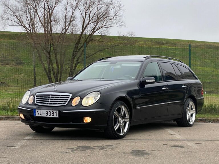 Mercedes Benz E320 Elegance
