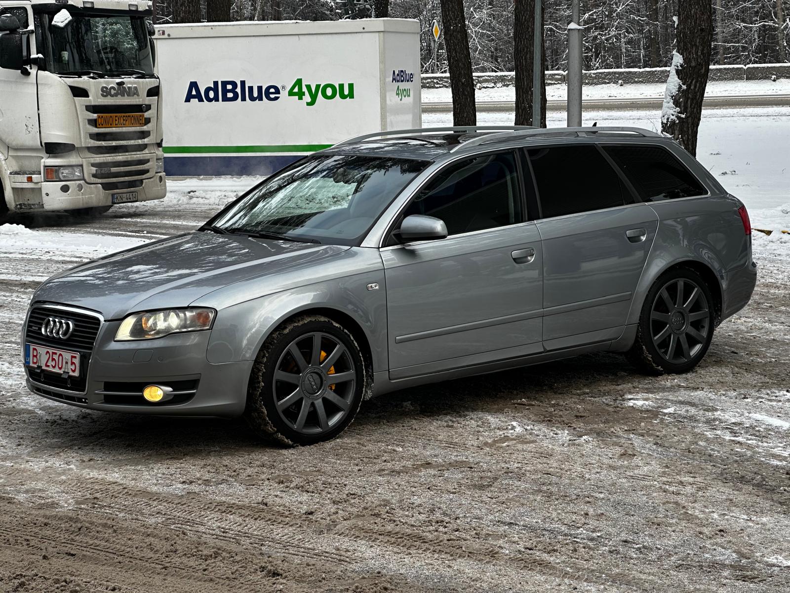 AUDI A4 QUATTRO