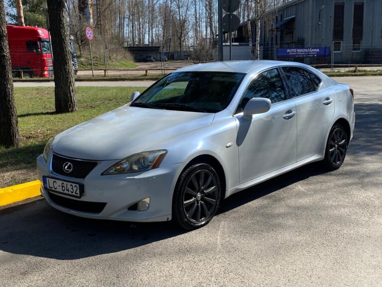 LEXUS IS 220