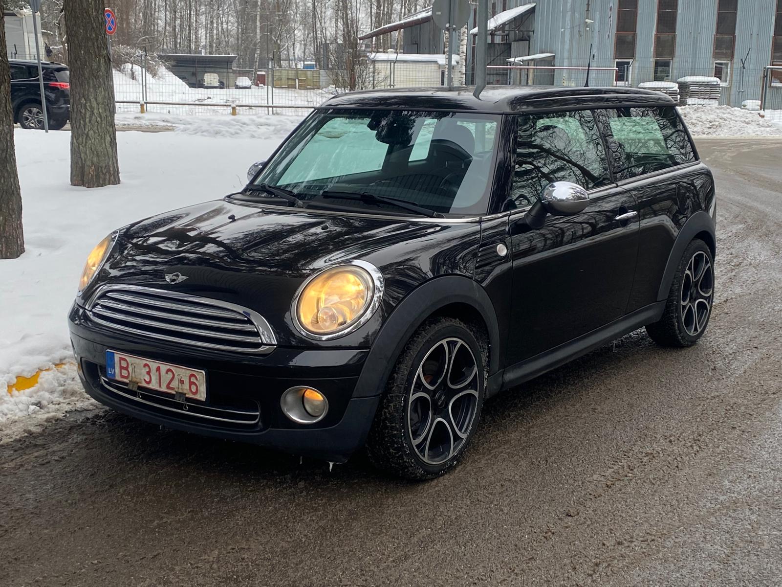 MINI COOPER CLUBMAN