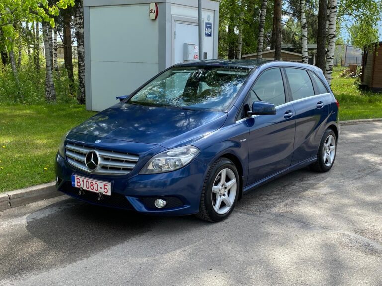 MERCEDES BENZ B180 BLUE EFFICIENCY