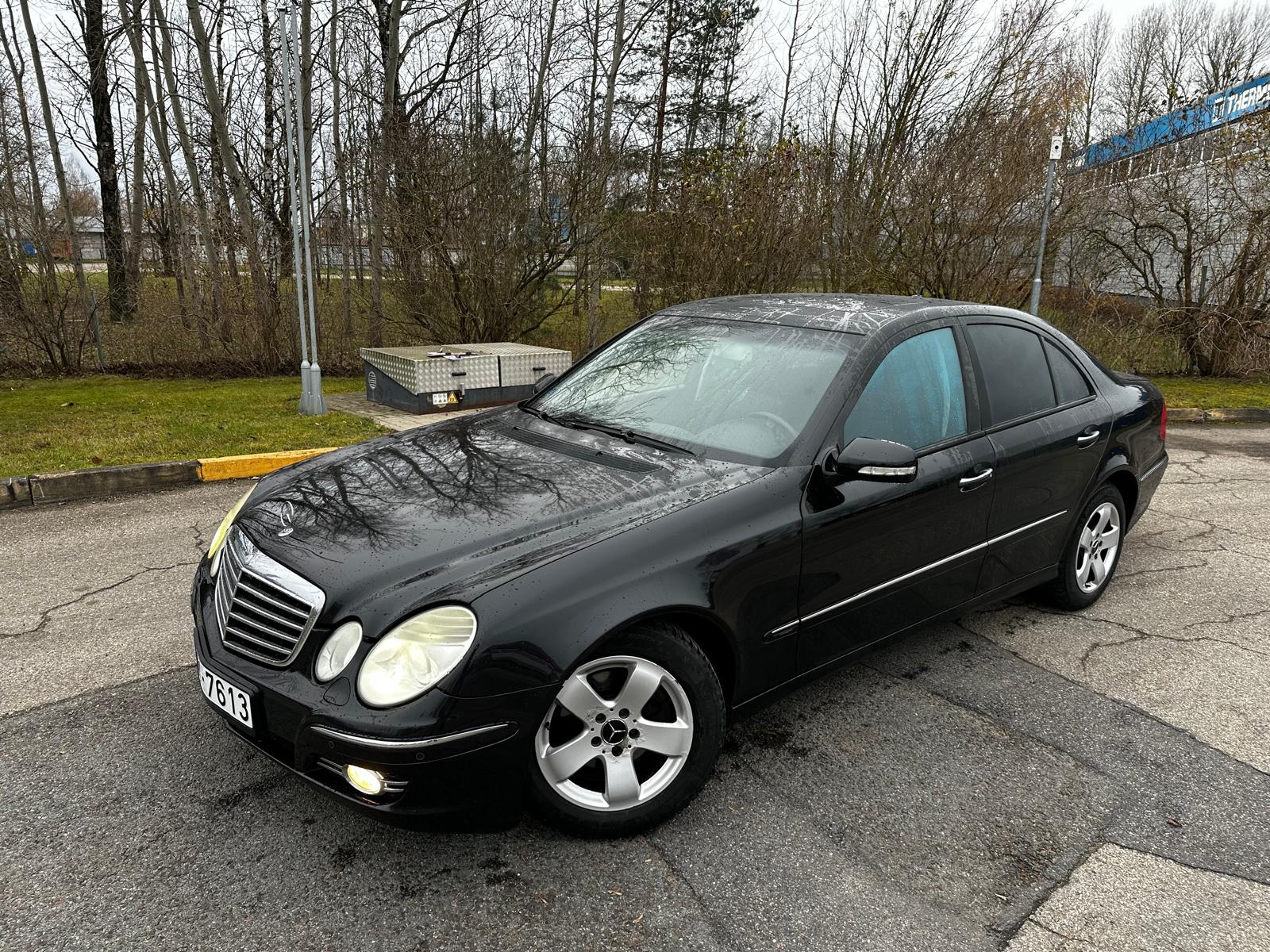 Mercedes Benz E220