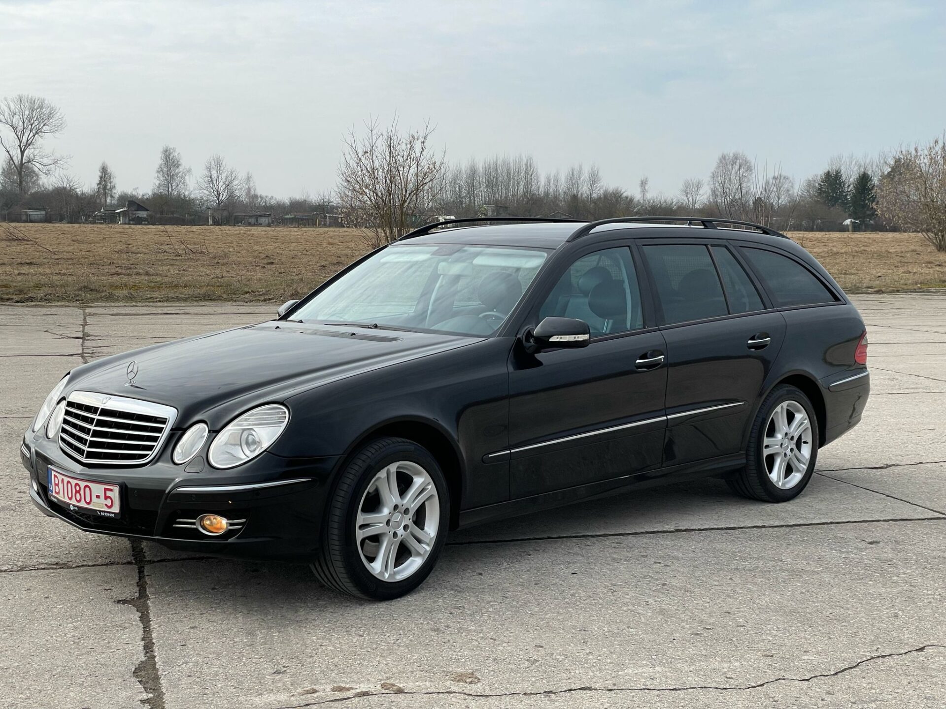 Mercedes Benz E320 AVANTGARDE