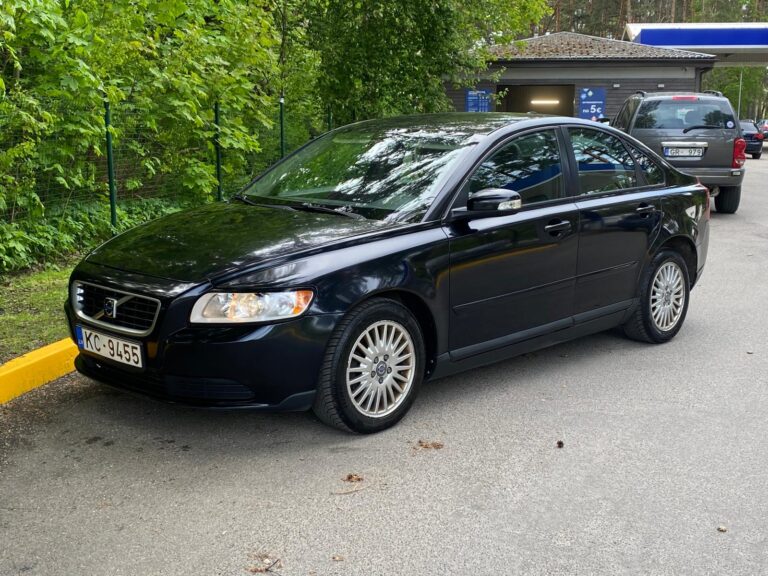VOLVO S40