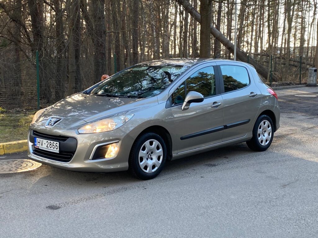 PEUGEOT 308