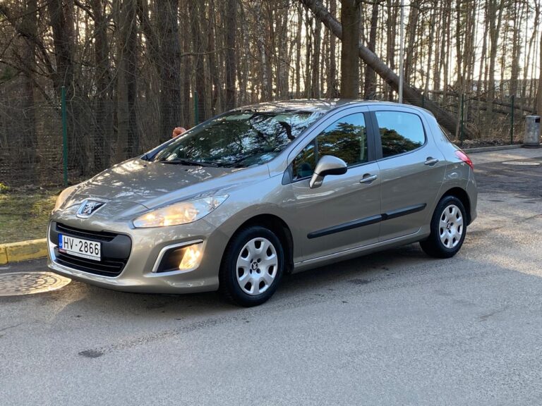 PEUGEOT 308