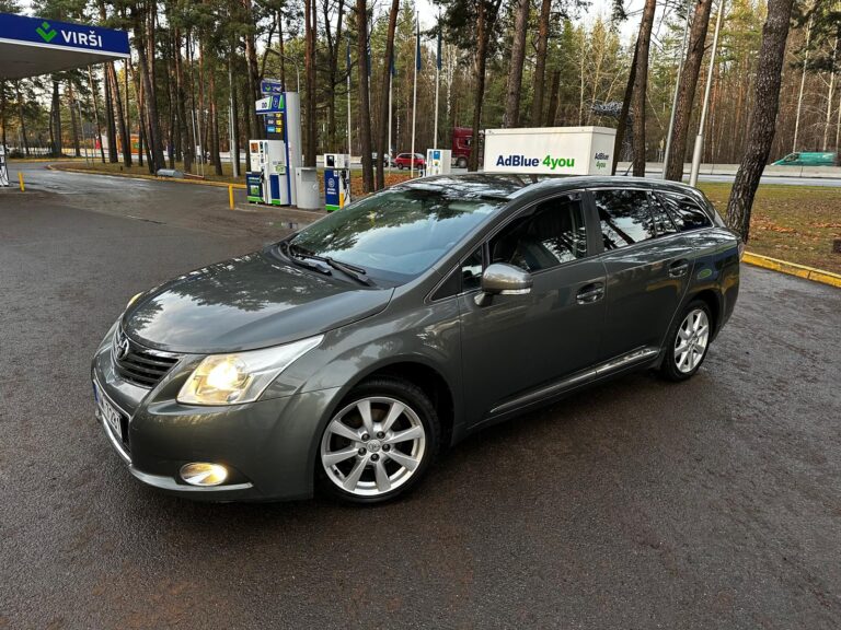 TOYOTA AVENSIS