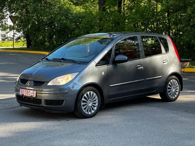 MITSUBISHI COLT