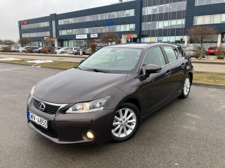 Lexus CT200H hybrid
