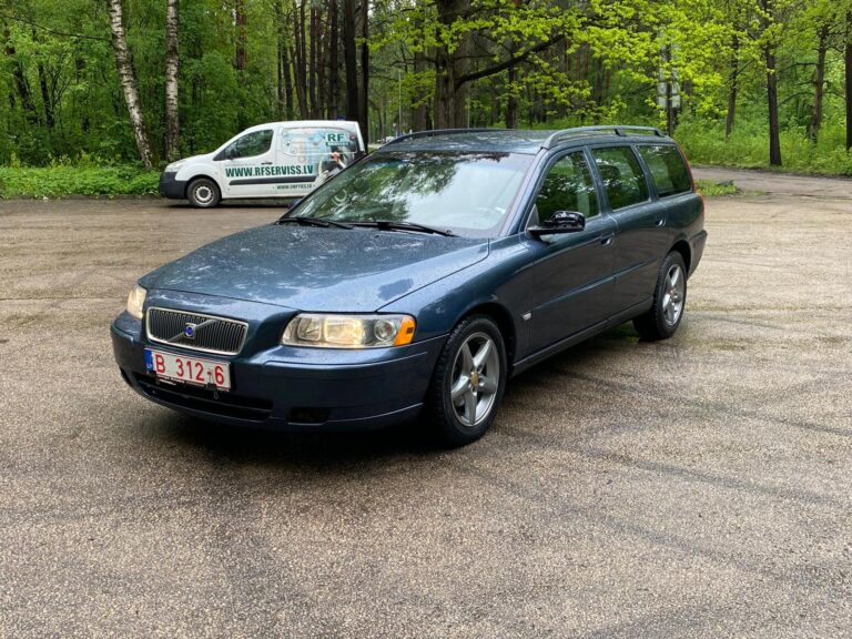 VOLVO V70