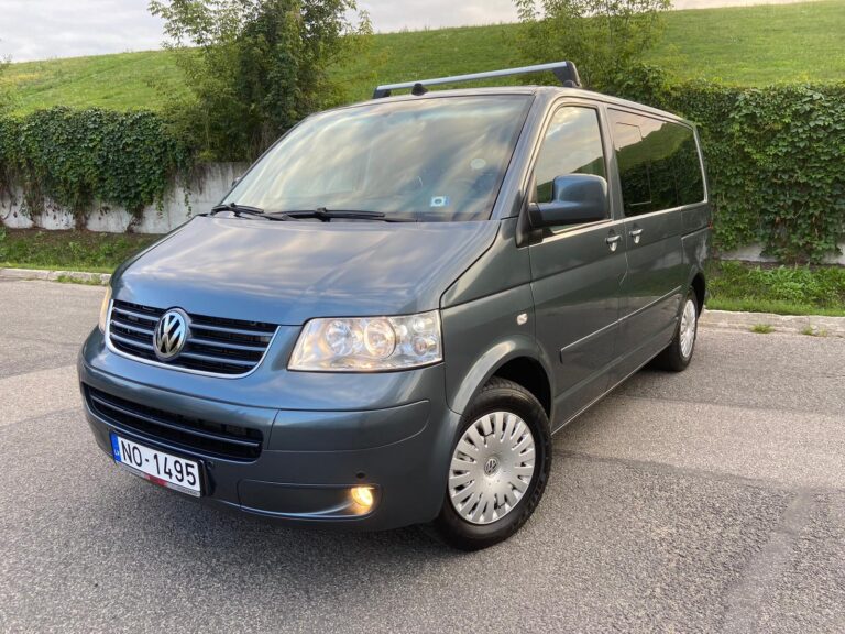 VW Multivan Highline 7-vietas