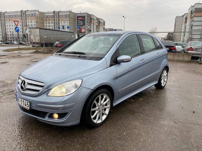 Mercedes B200