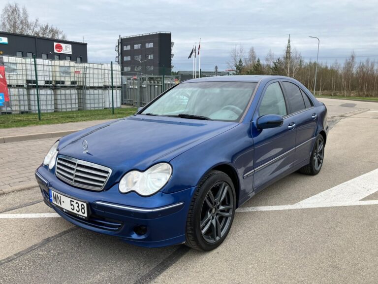 Mercedes C240