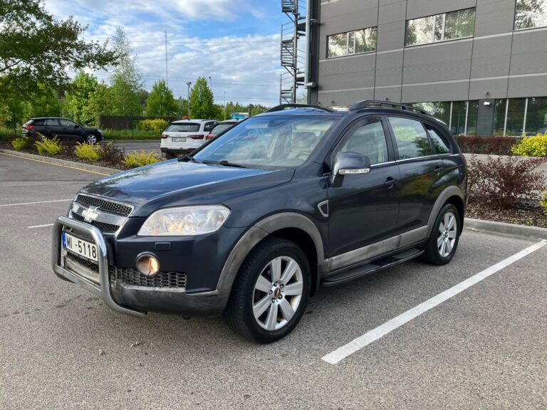 Chevrolet Captiva 4×4 7-vietas