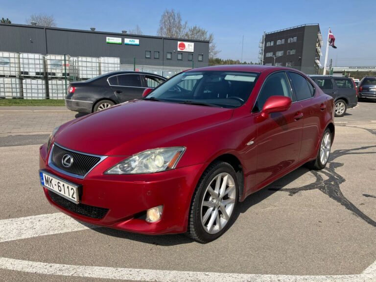 Lexus IS 220