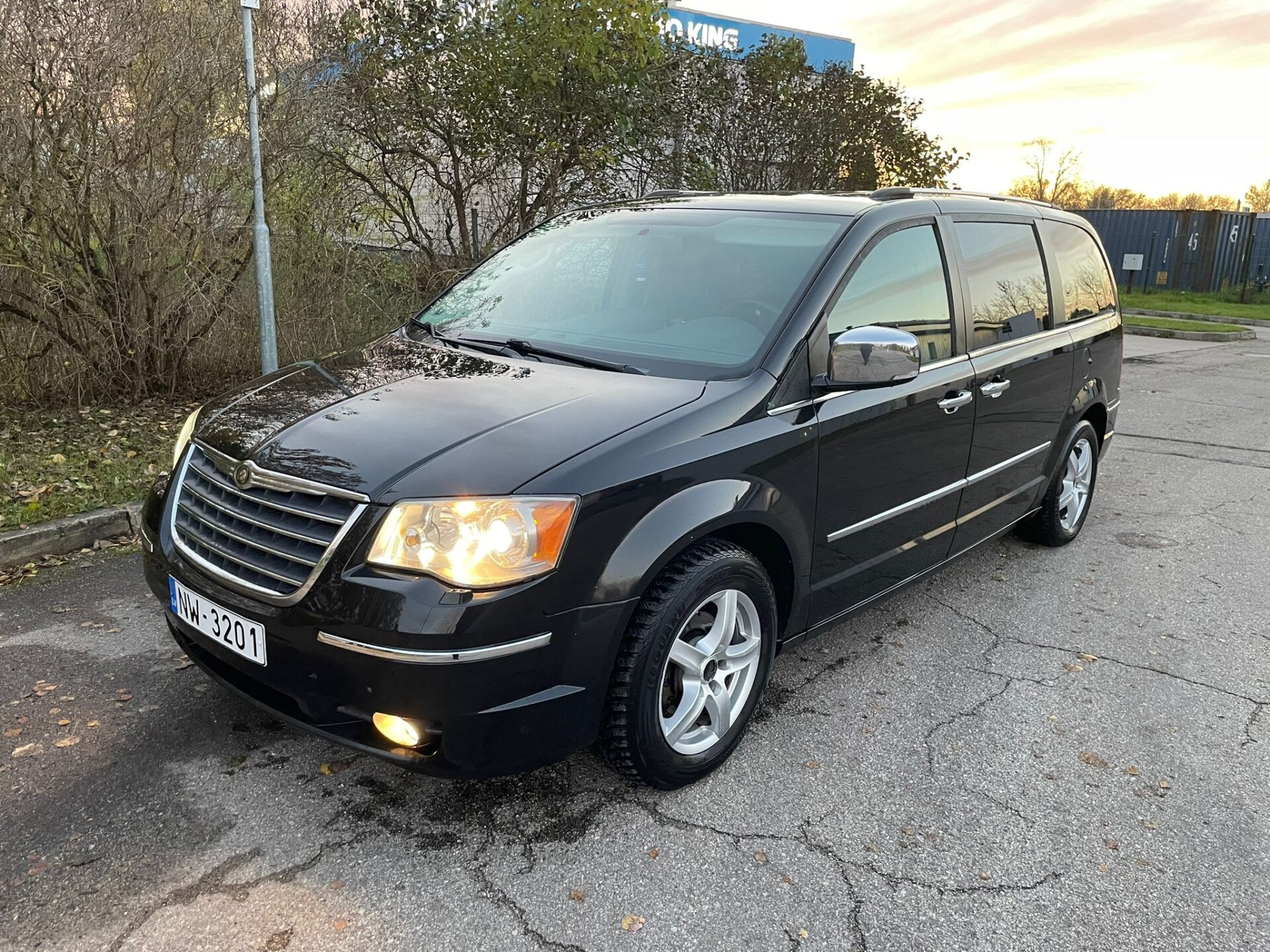 Chrysler Grand Voyager stowngo 7-VIETAS