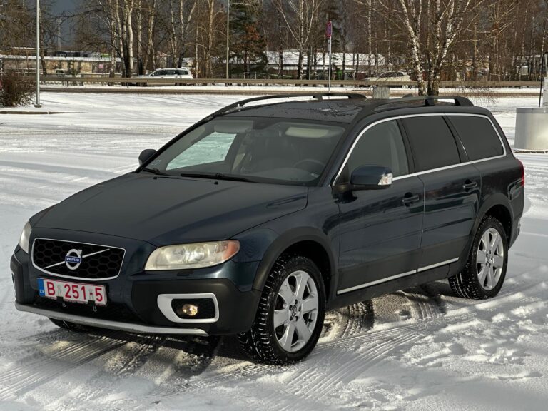 VOLVO XC70 SUMMUM