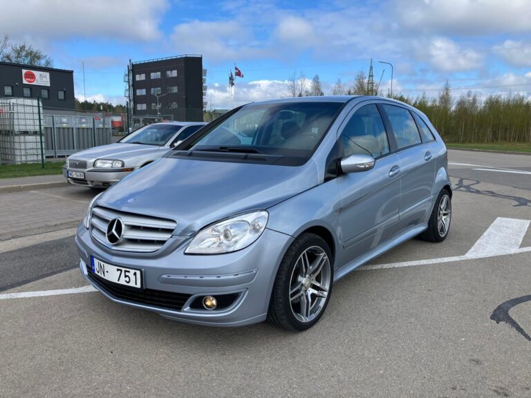 Mercedes B180