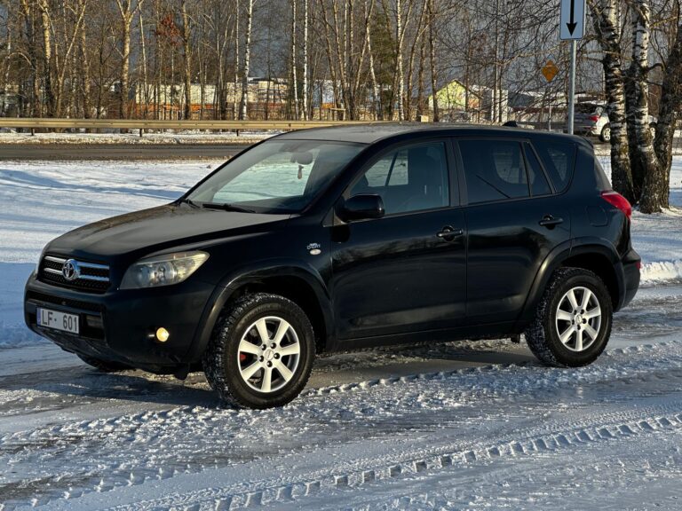 TOYOTA RAV4 4×4