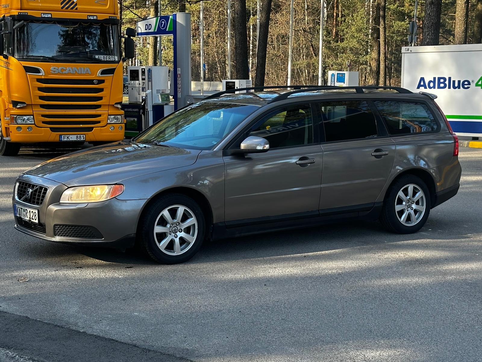 VOLVO V70
