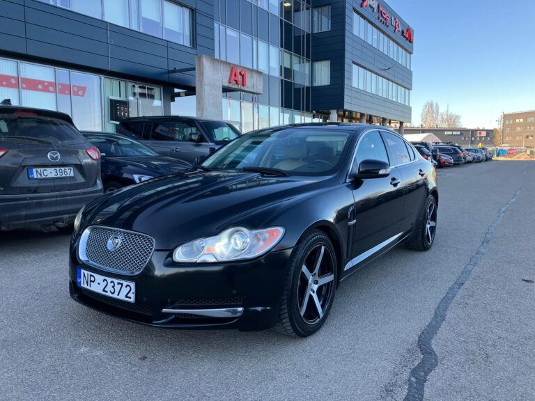 Jaguar XF