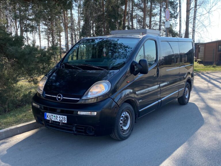 Opel Vivaro Cargo van 3-seats