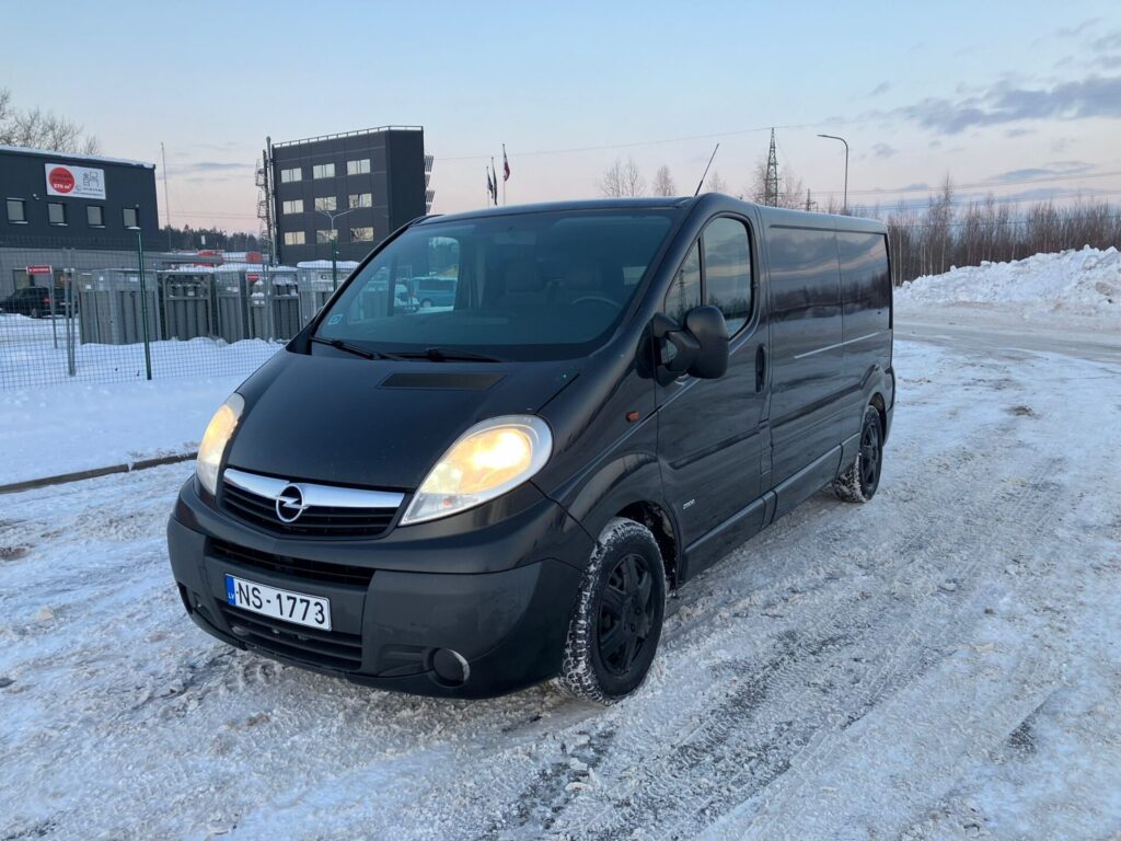 Opel Vivaro ( no Vācijas, Latvijā nav ekspluatēta)