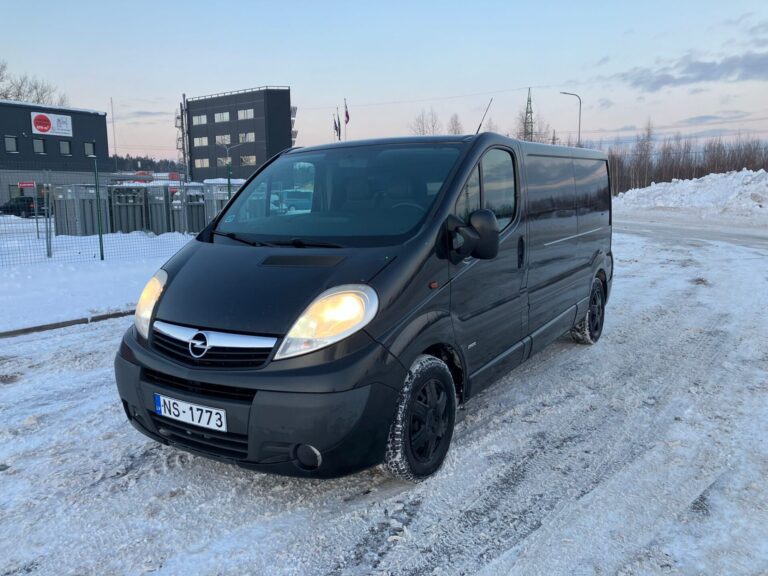 Opel Vivaro ( From Germany, not used in Latvia)