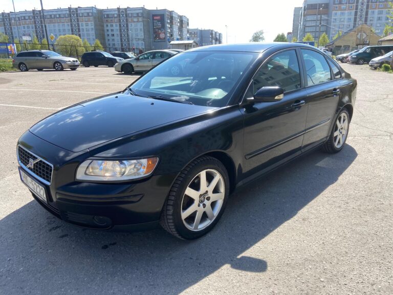 VOLVO S40
