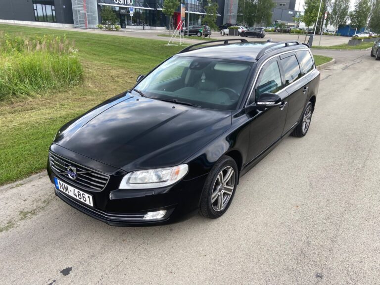 Volvo V70 Summum D4