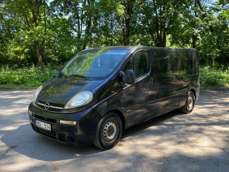 Opel Vivaro kravas buss 3-vietas