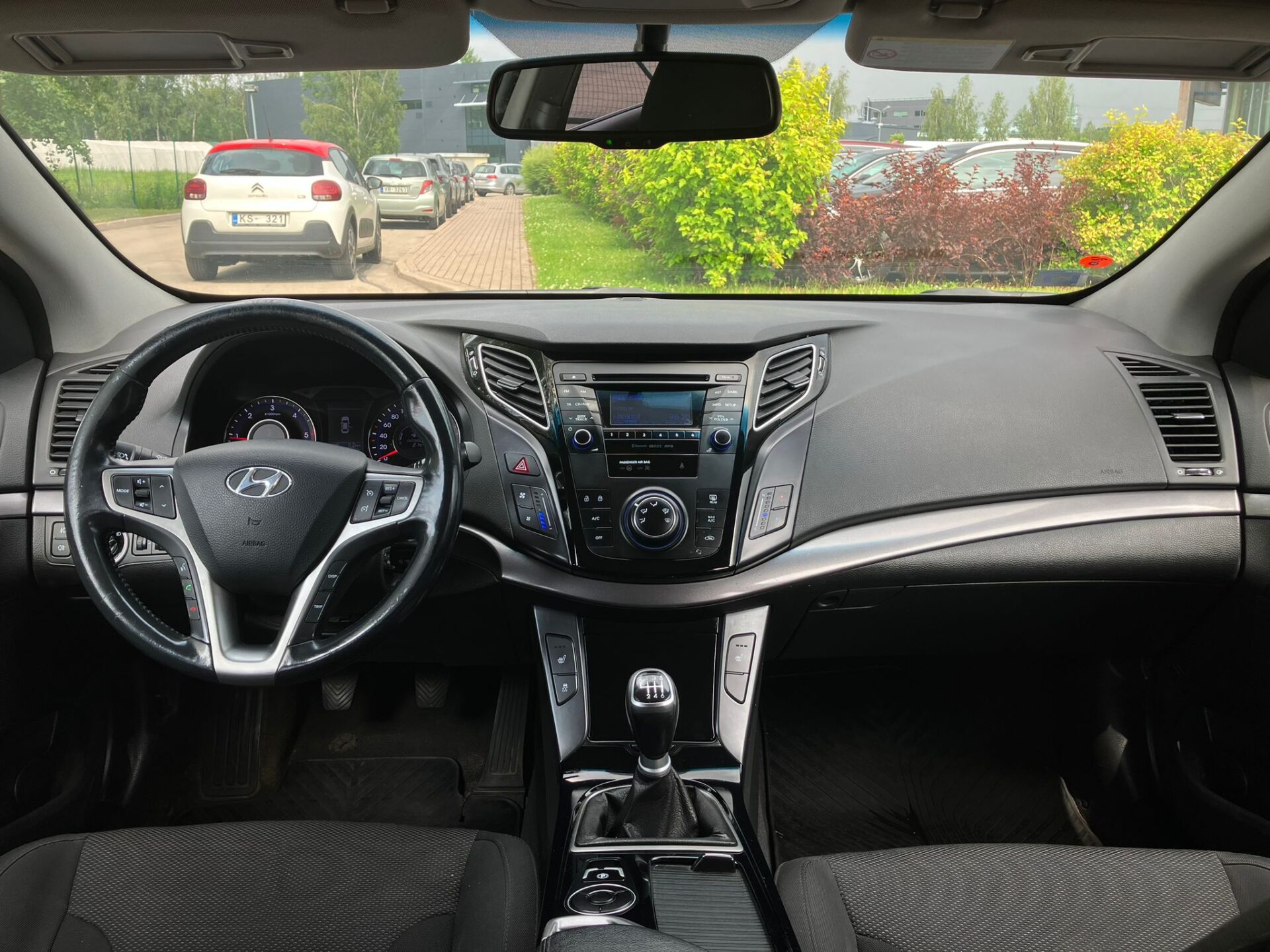 Hyundai i40 blue