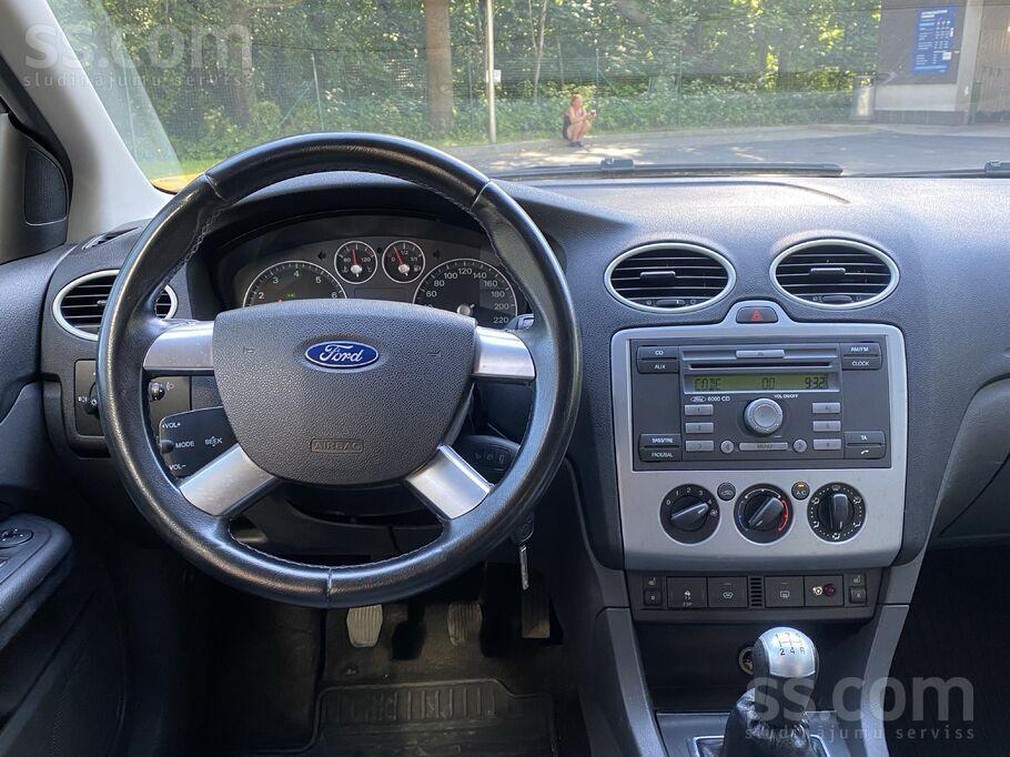 FORD FOCUS