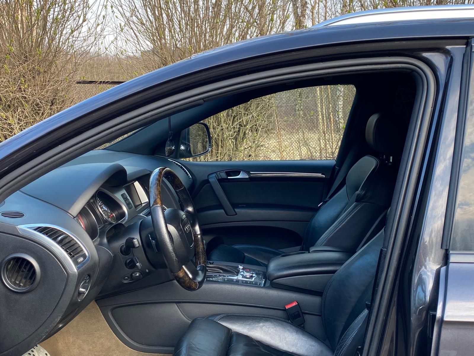 Audi Q7 S-Line Quattro