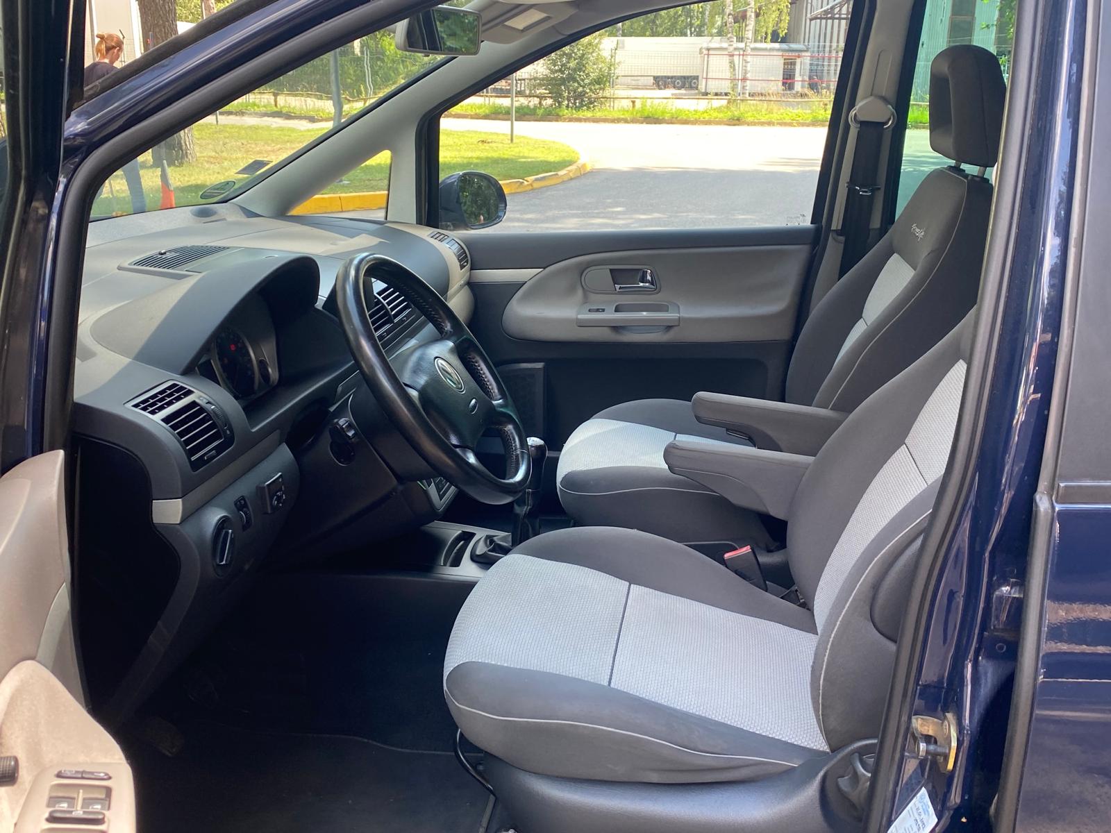 VW SHARAN FREESTYLE 7-VIETAS