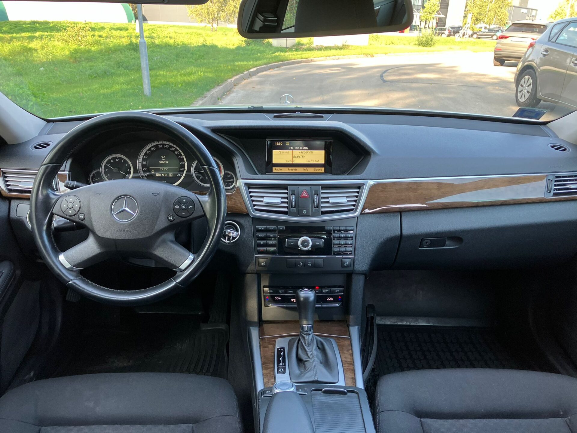 Mercedes E220
