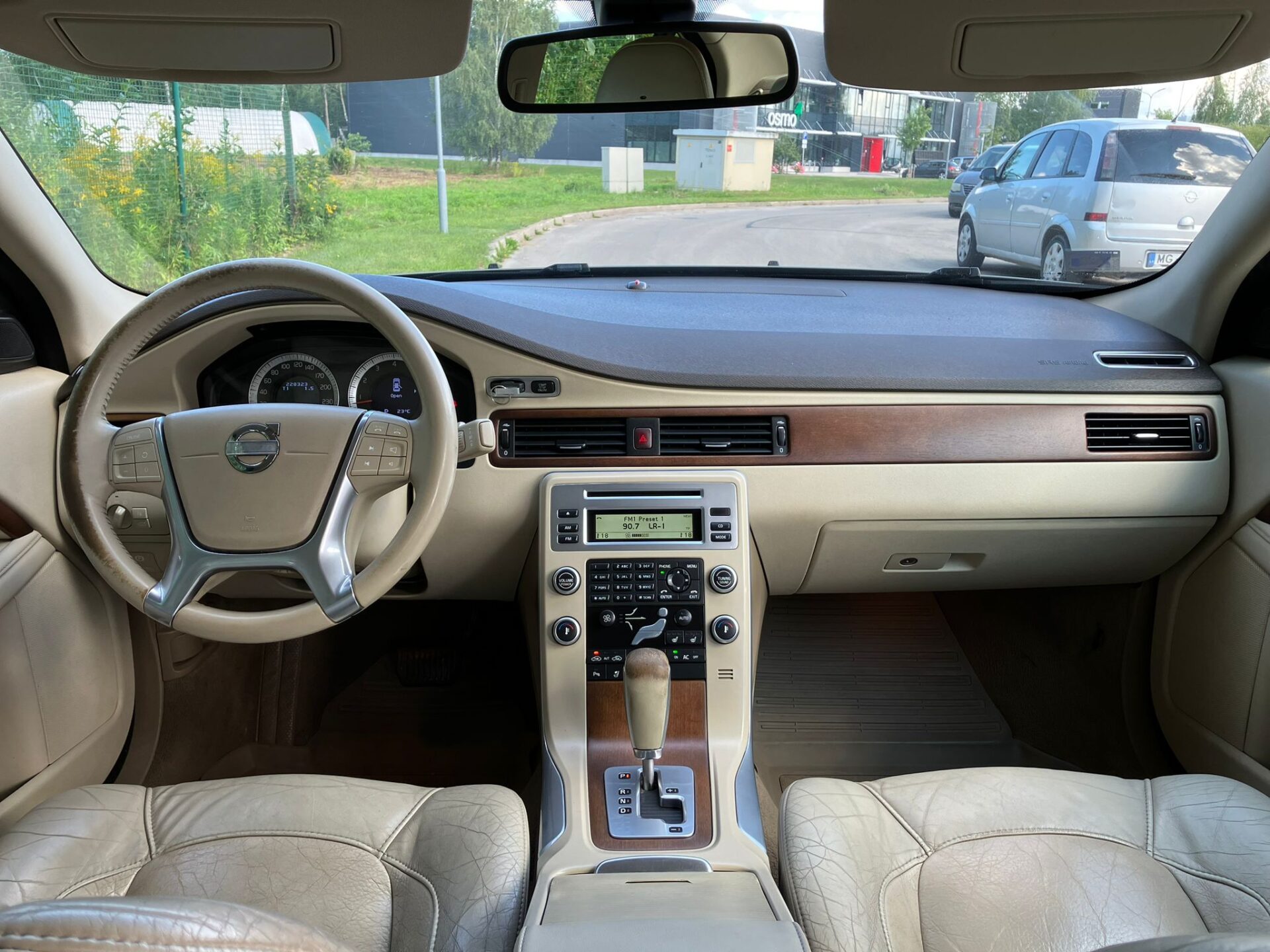 Volvo S80
