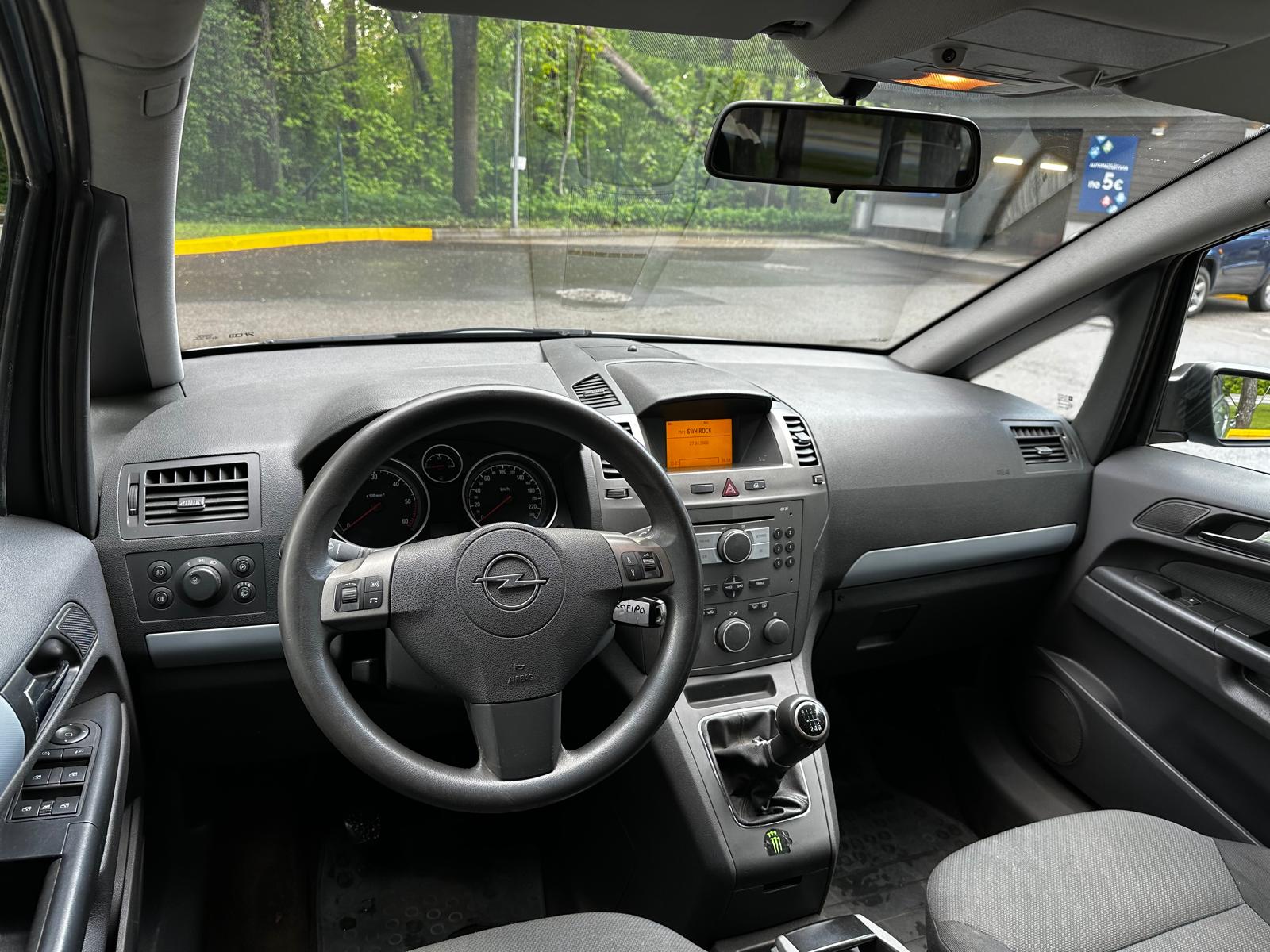 OPEL ZAFIRA 7-VIETAS