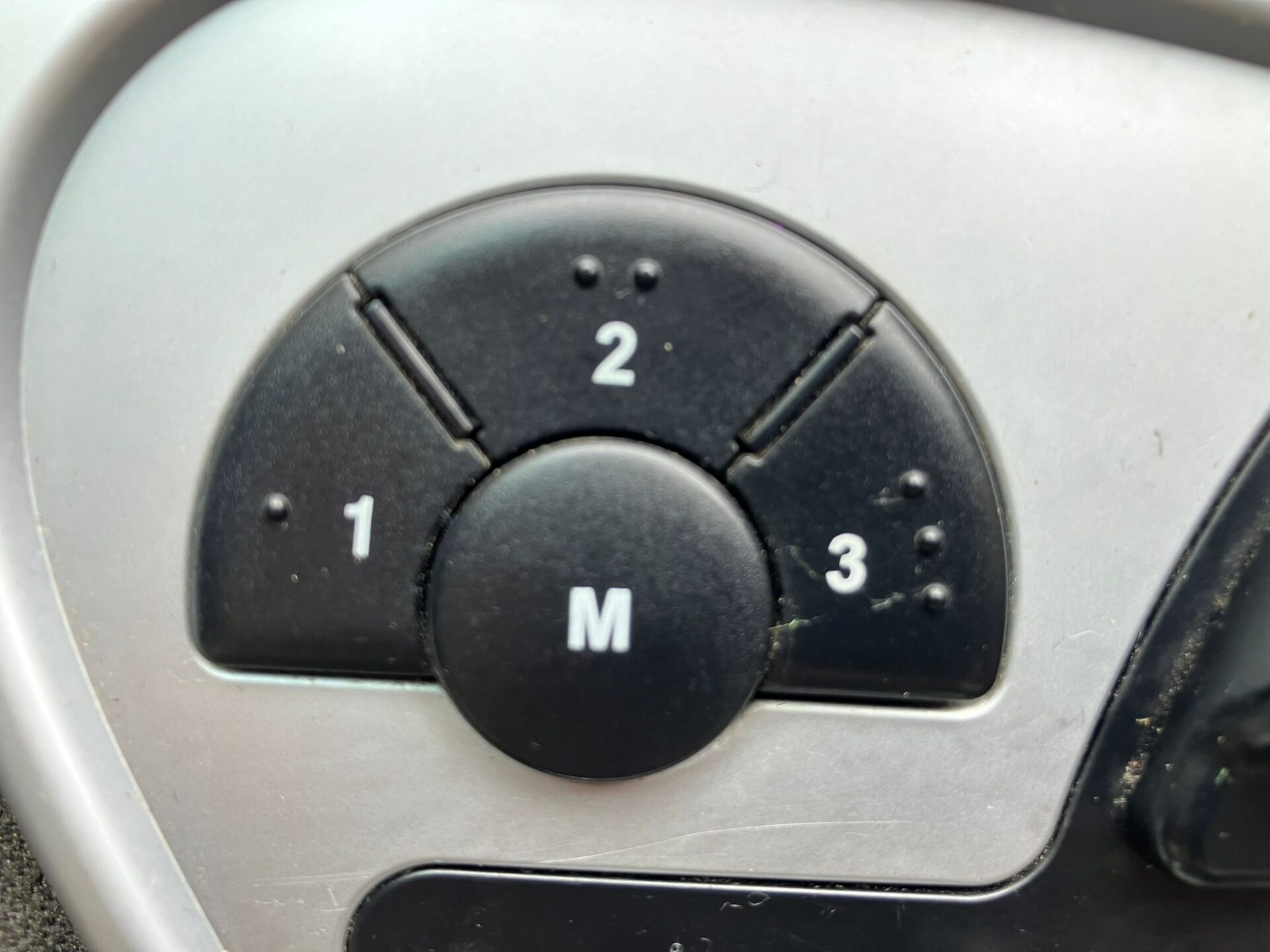Mercedes Benz R320 7-vietas