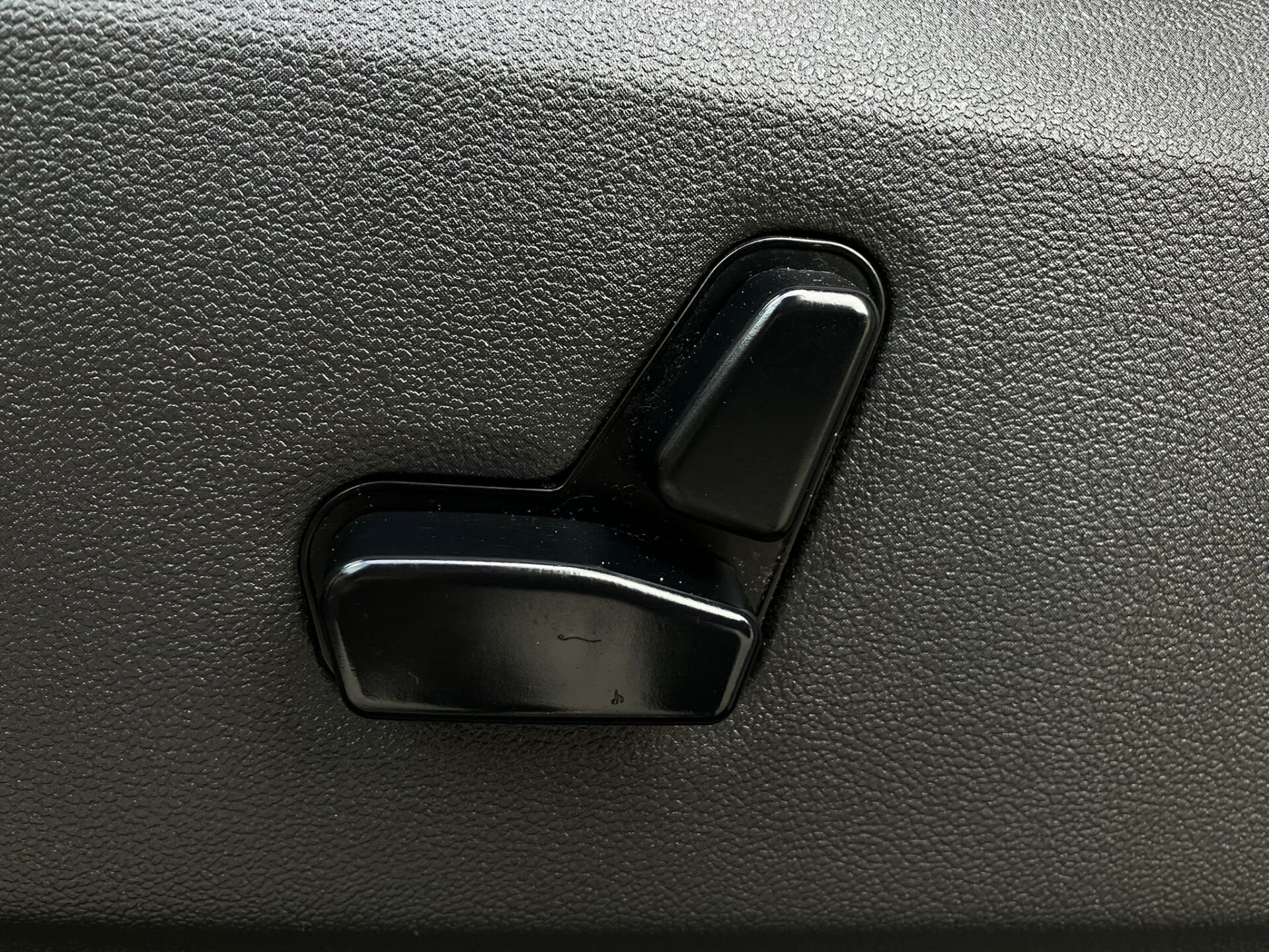 Chrysler Grand Voyager Stow&go 7-мест