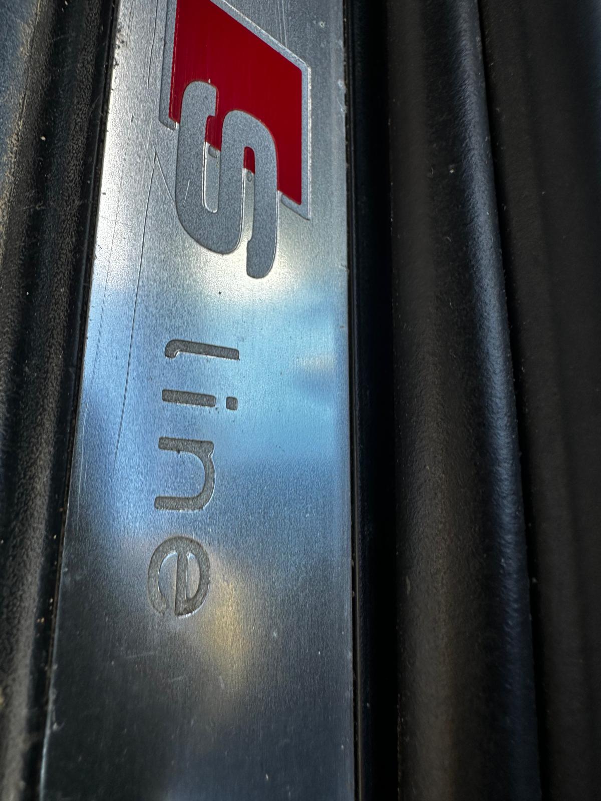AUDI A4 SLINE
