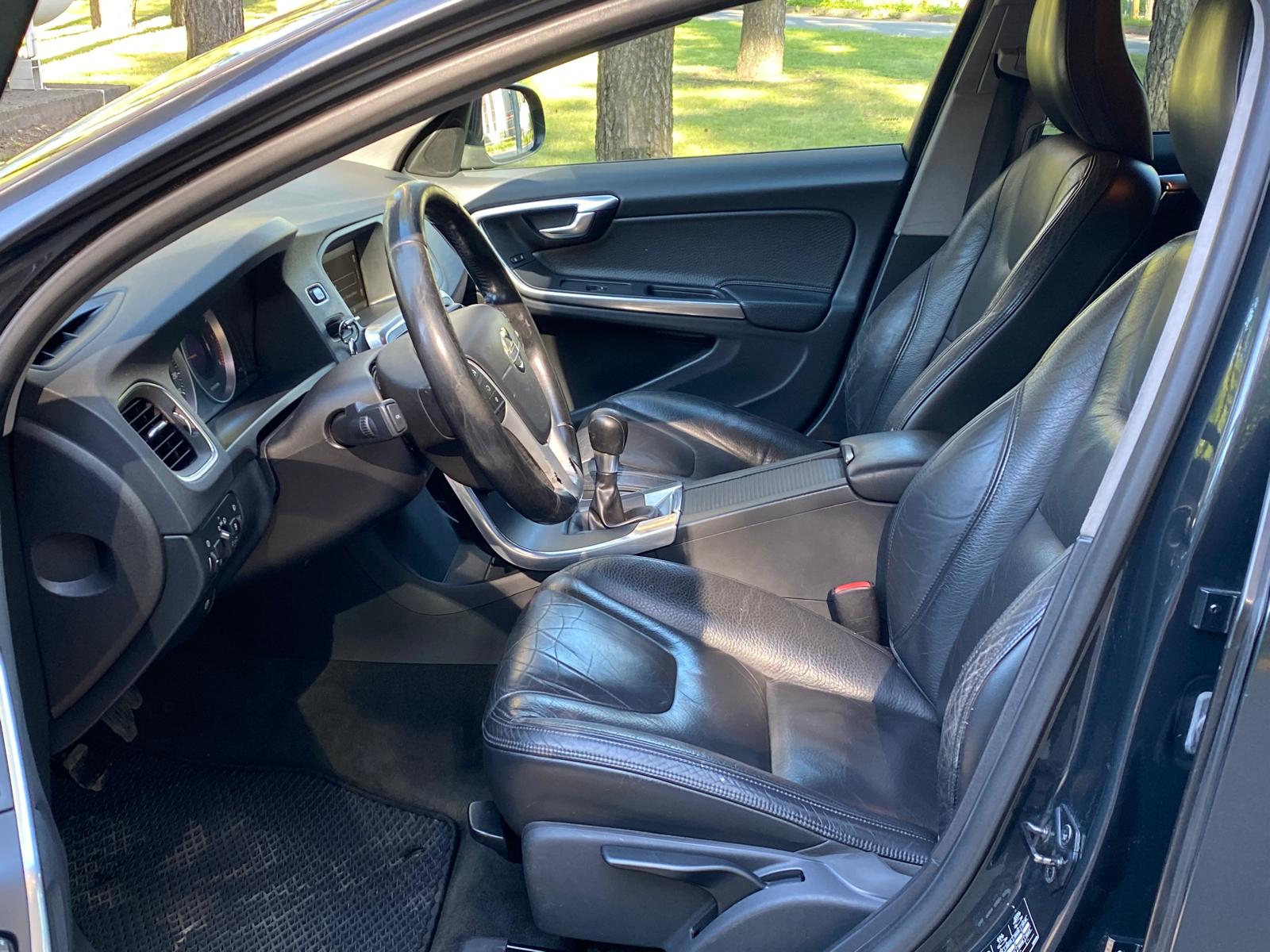 VOLVO V60