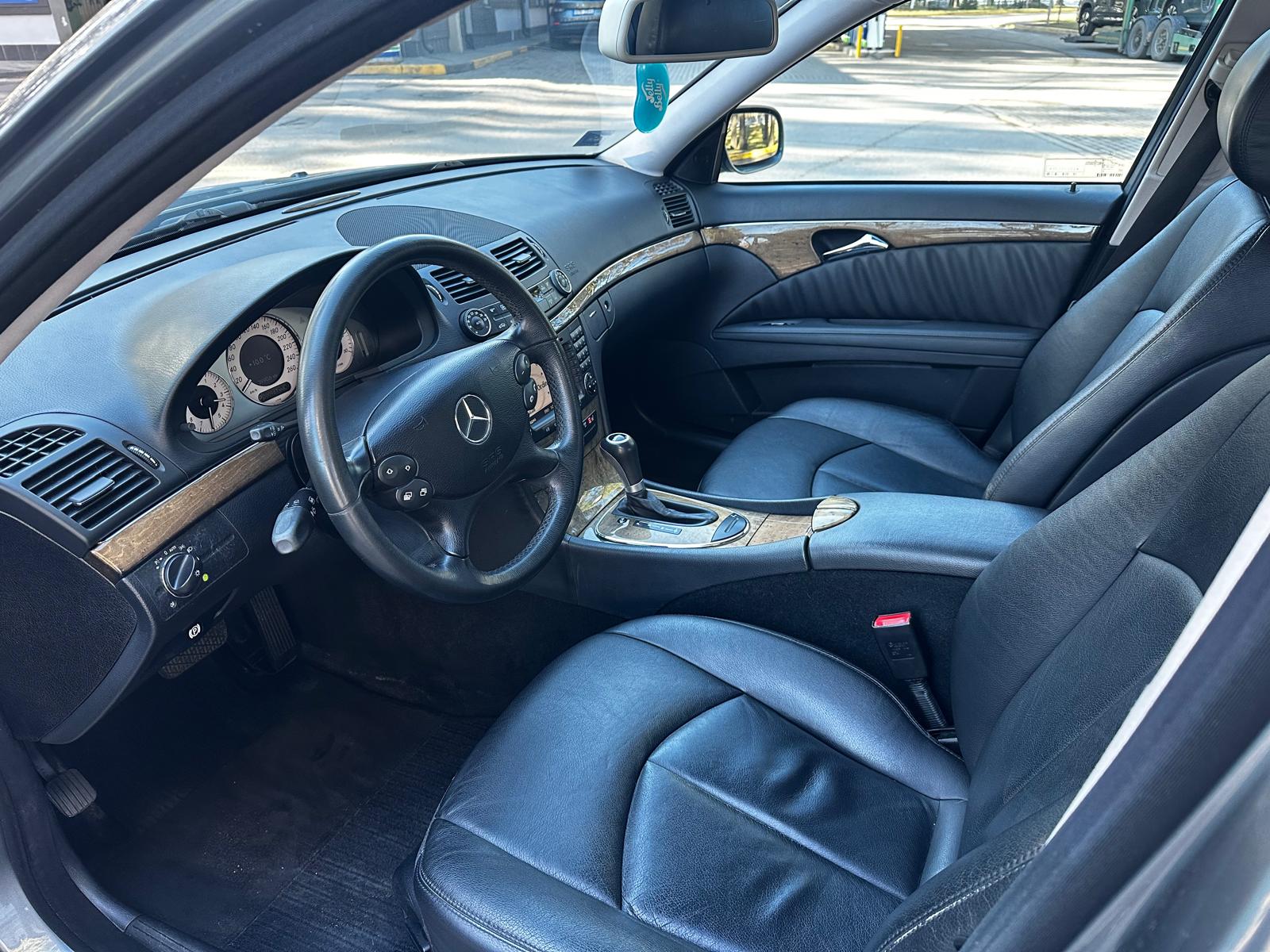 Mercedes Benz E220 Avantgarde