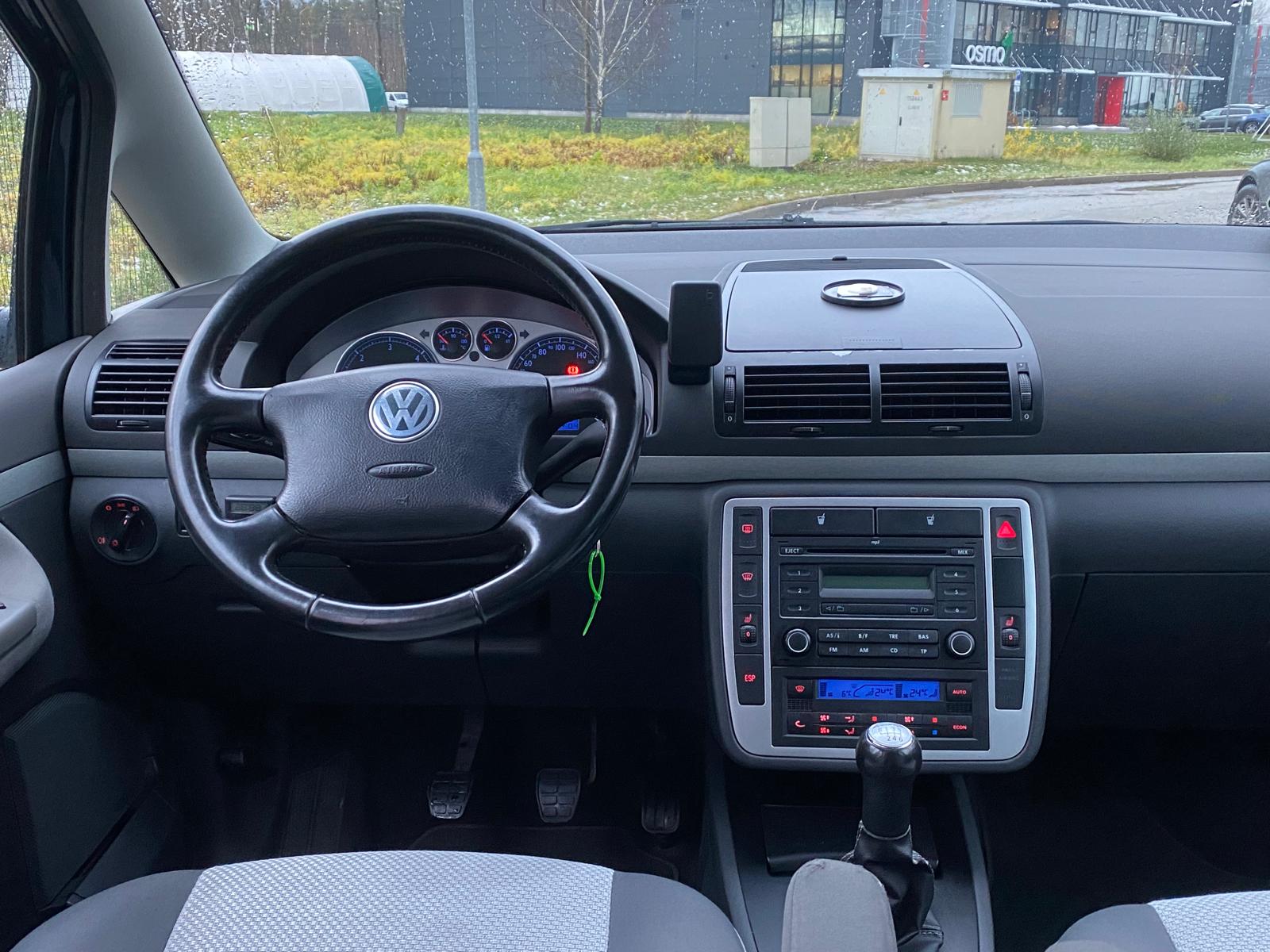 VW SHARAN FREESTYLE 7-SEATS