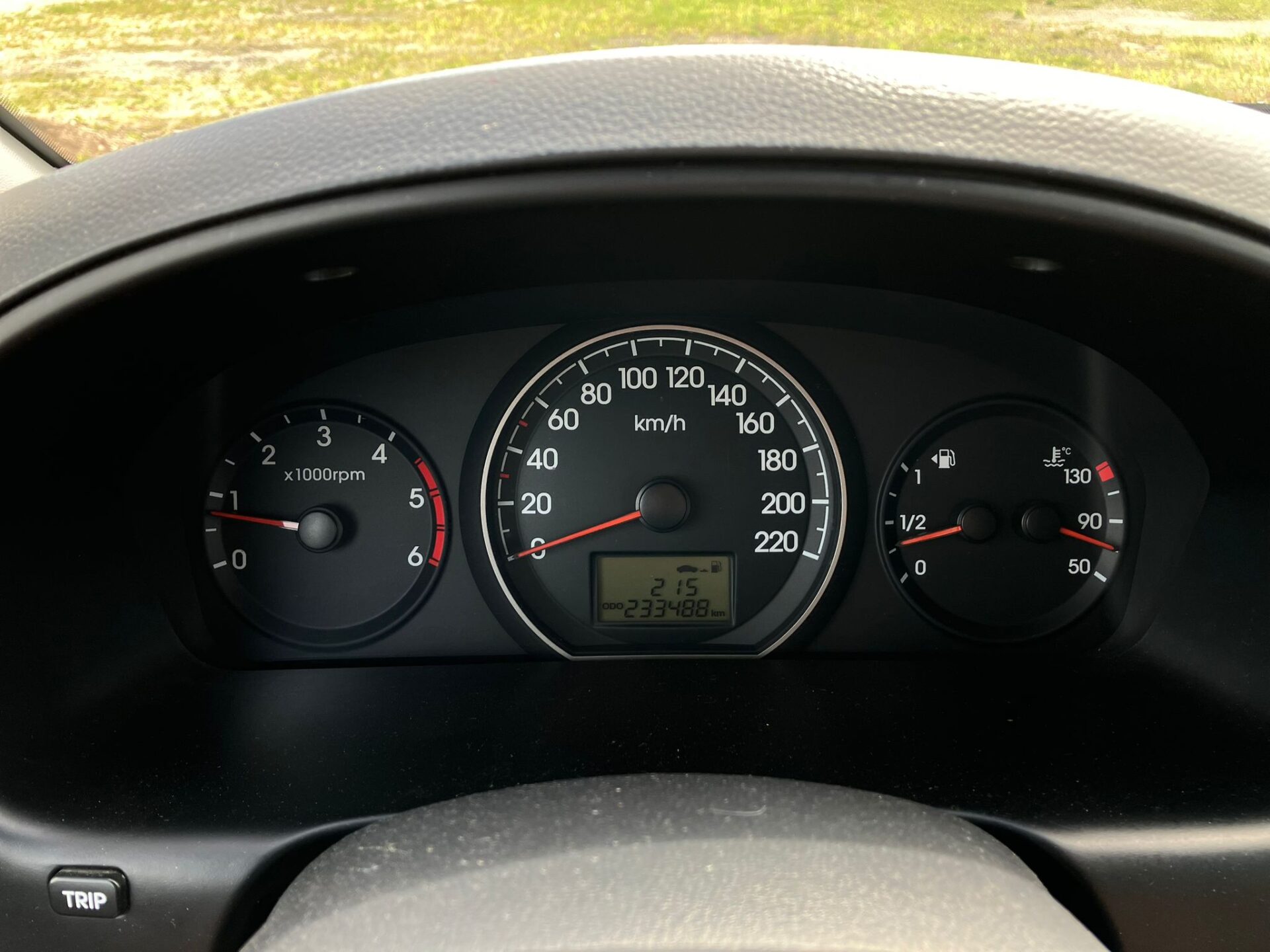 Hyundai H1 8-seats