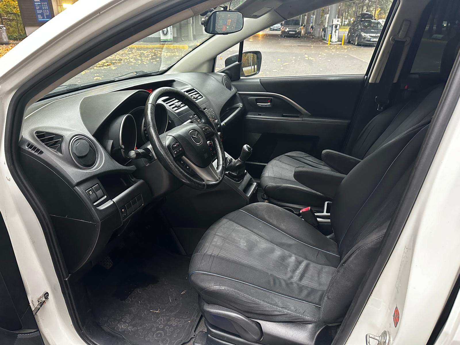 MAZDA 5 7-vietas