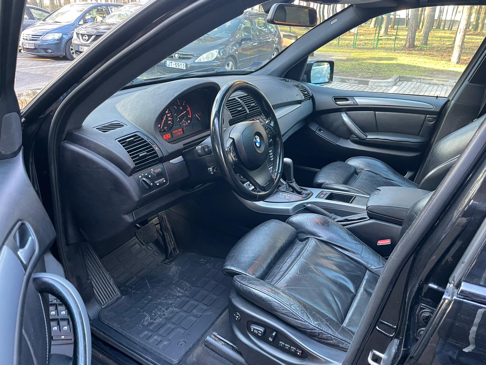 BMW X5 IS KOMPLEKTĀCIJĀ